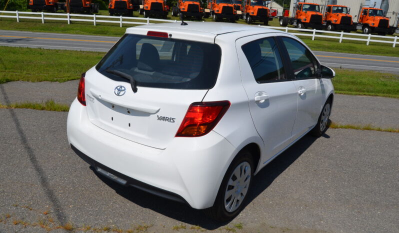 2015 TOYOTA YARIS HATDHBACK 5D full