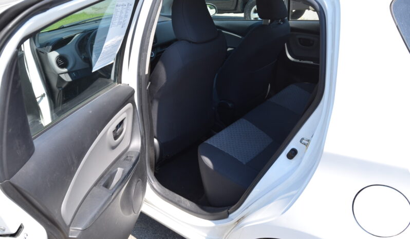 2015 TOYOTA YARIS HATDHBACK 5D full