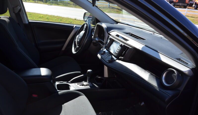 2018 TOYOTA RAV4 4D SUV AWD full