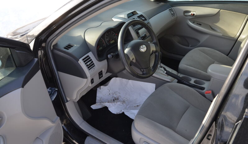 2013 TOYOTA COROLLA 4D SEDAN LE full