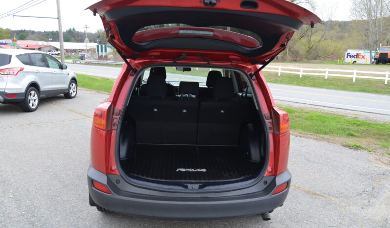 2015 TOYOTA RAV LE AD SUV full