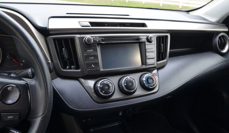 2015 TOYOTA RAV LE AD SUV full