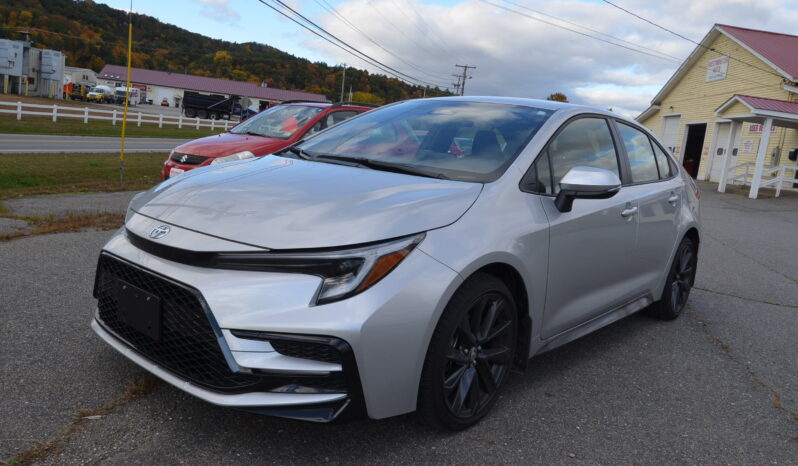2026 TOYOTA COROLLA SE full